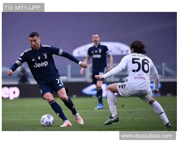 弗洛西诺与尤文图斯激战正酣谁能在意甲赛场上笑到最后